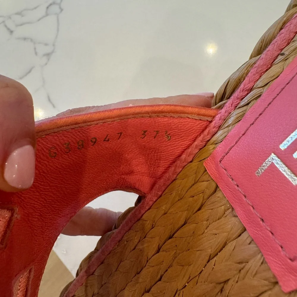 Chanel terry cloth pink sandals - Picture 7 of 7